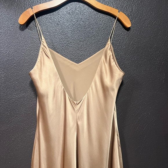 Lauren by Ralph Lauren size 10 stunning gold bias cut maxi dress. - Picture 3 of 10